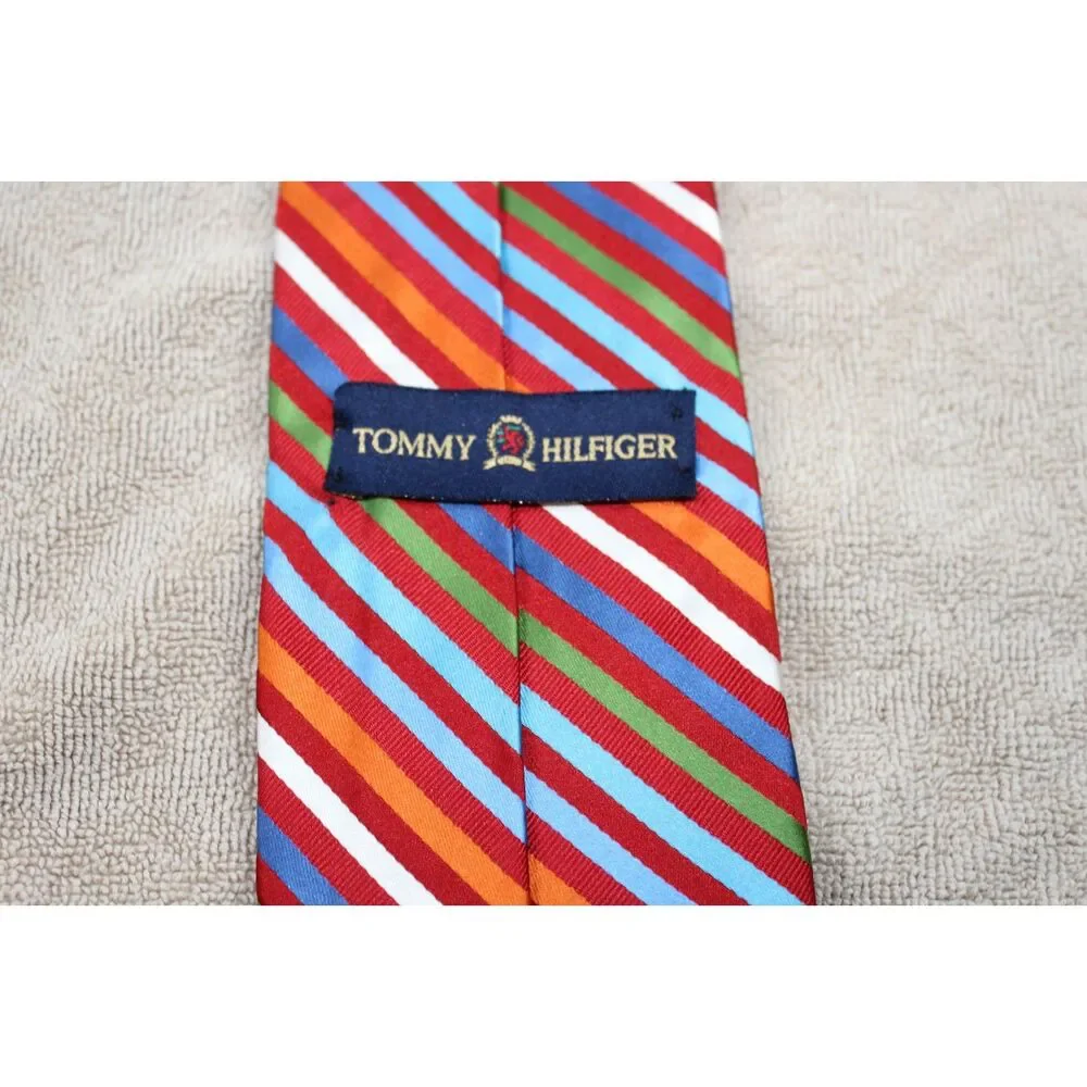 Tommy Hilfiger Men’s Silk Necktie Classic Designer Tie Excellent Condition